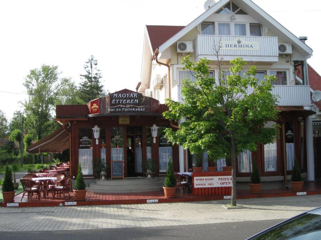 Hermina Panzio Сиофок Екстериор снимка